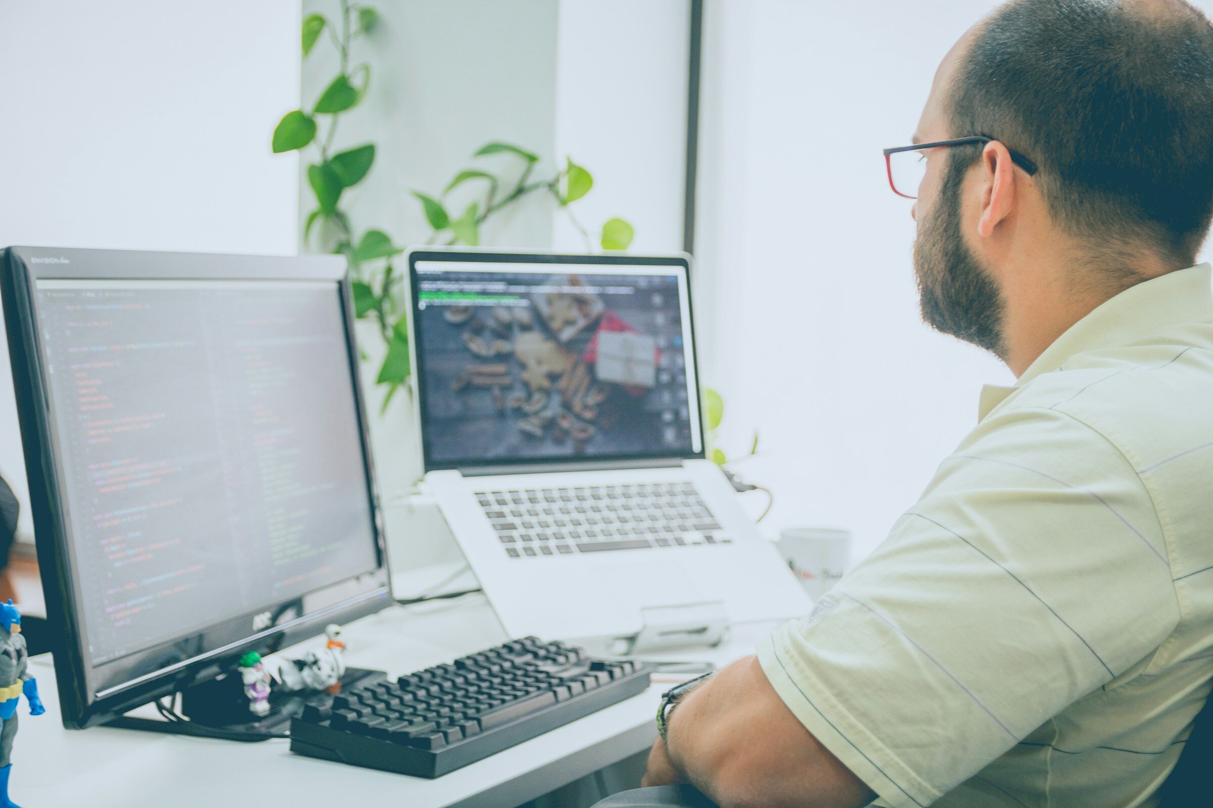 man testing load on new app - Automated Anomaly Detection